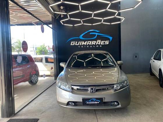 HONDA CIVIC 1.8 LXS 16V FLEX 4P AUTOMÁTICO